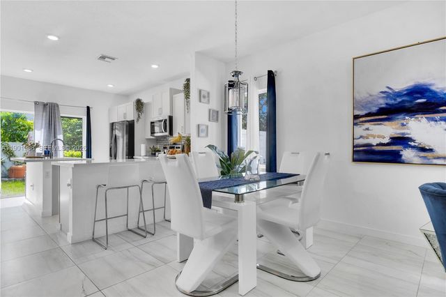 856 SE 16th Court, Homestead, FL 33034