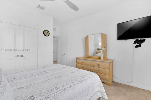 856 SE 16th Court, Homestead, FL 33034