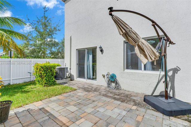856 SE 16th Court, Homestead, FL 33034