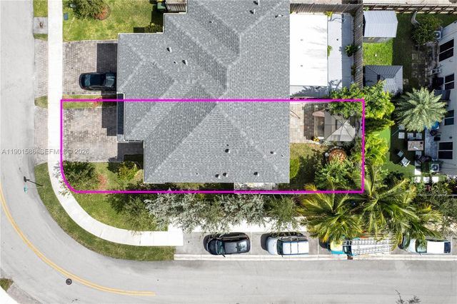 856 SE 16th Court, Homestead, FL 33034