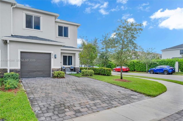 856 SE 16th Court, Homestead, FL 33034