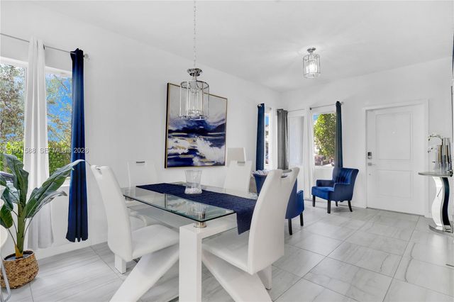 856 SE 16th Court, Homestead, FL 33034