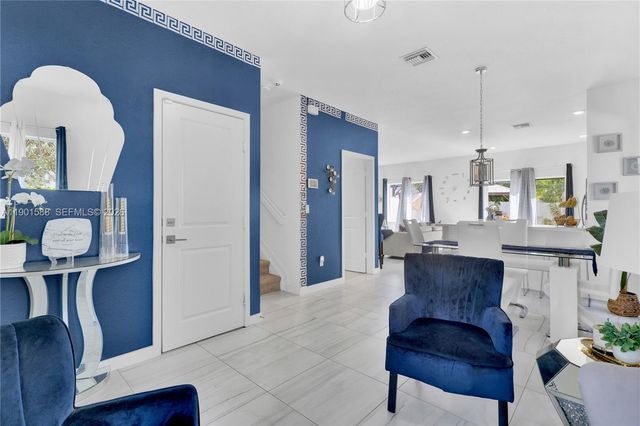 856 SE 16th Court, Homestead, FL 33034