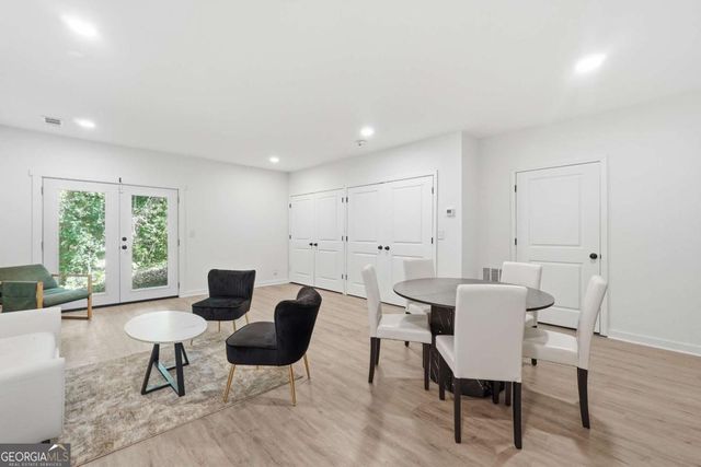 243 Timber Creek Lane SW, Marietta, GA 30060