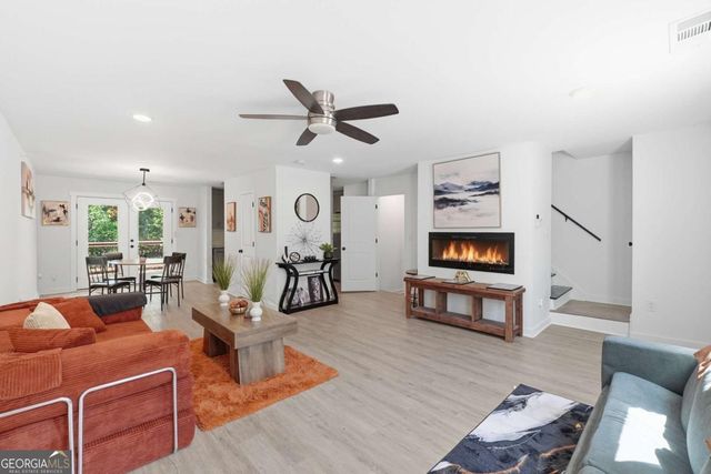 243 Timber Creek Lane SW, Marietta, GA 30060