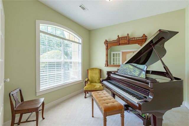 206 Enclave Lane, Newnan, GA 30263