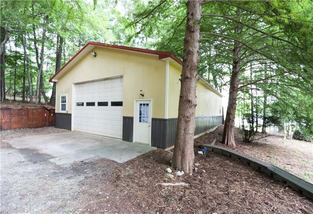 206 Enclave Lane, Newnan, GA 30263