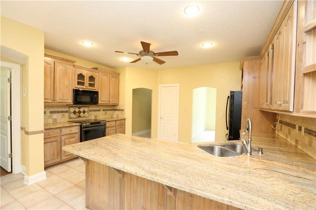 206 Enclave Lane, Newnan, GA 30263