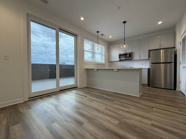 707 26th Ave N Apt 406, Nashville, TN 37209