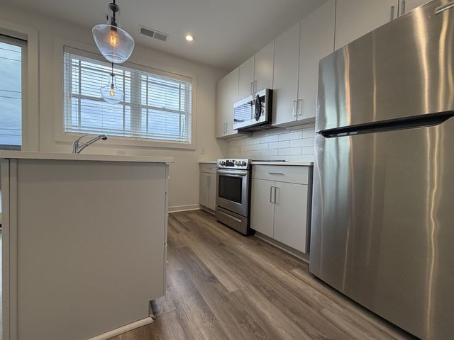 707 26th Ave N Apt 406, Nashville, TN 37209