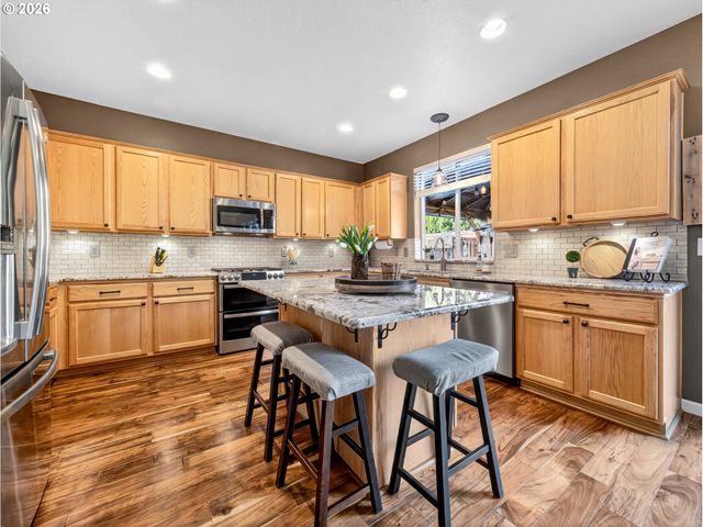 5693 Sw SEQUOIA Dr, Tualatin, OR 97062