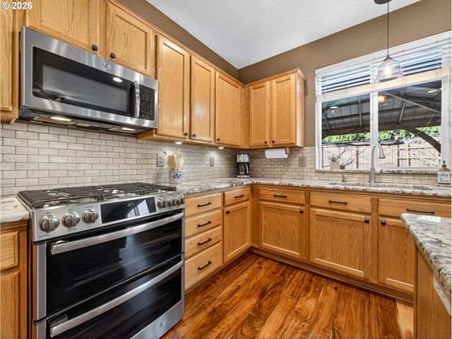 5693 Sw SEQUOIA Dr, Tualatin, OR 97062