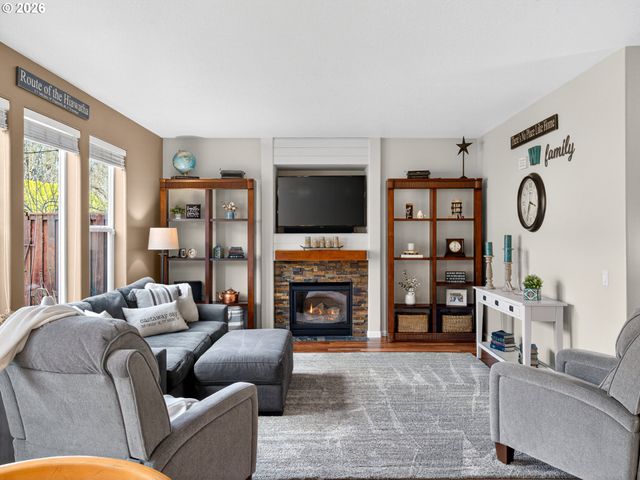 5693 Sw SEQUOIA Dr, Tualatin, OR 97062