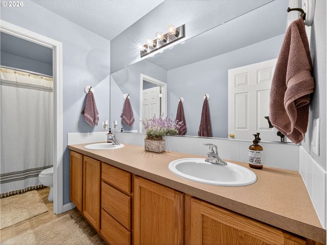 5693 Sw SEQUOIA Dr, Tualatin, OR 97062