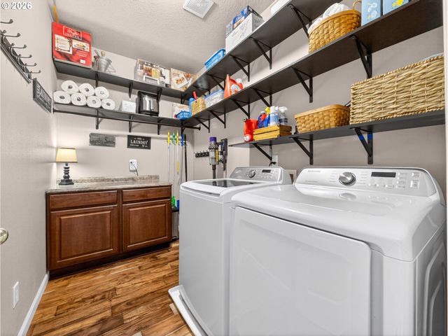 5693 Sw SEQUOIA Dr, Tualatin, OR 97062