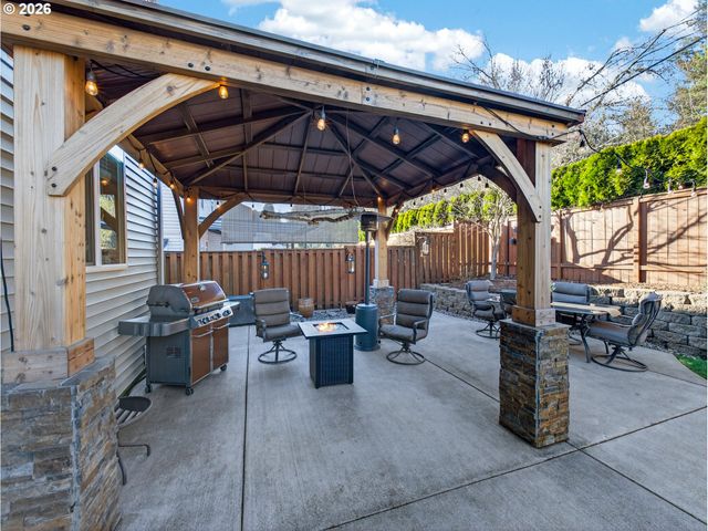 5693 Sw SEQUOIA Dr, Tualatin, OR 97062