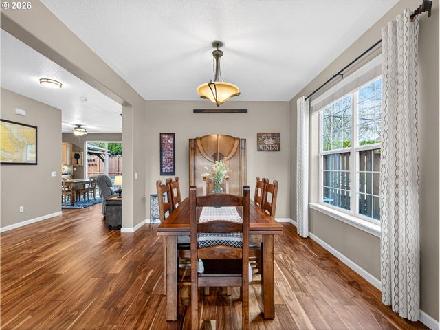 5693 Sw SEQUOIA Dr, Tualatin, OR 97062