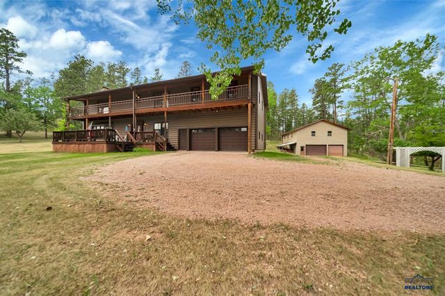 8205 RED DEER DR, Rapid City, SD 57702