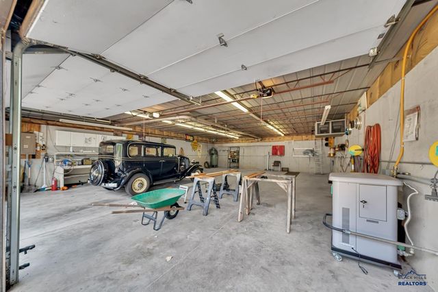 8205 RED DEER DR, Rapid City, SD 57702