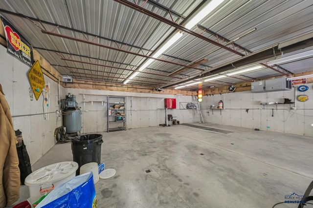 8205 RED DEER DR, Rapid City, SD 57702