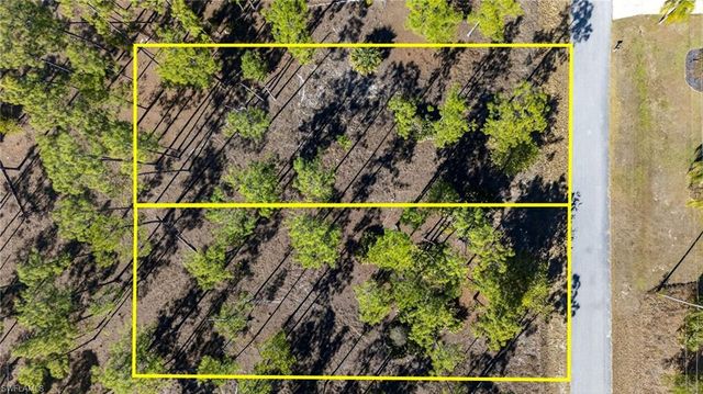 1009 Washington AVE, Lehigh Acres, FL 33972