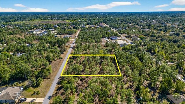 1009 Washington AVE, Lehigh Acres, FL 33972