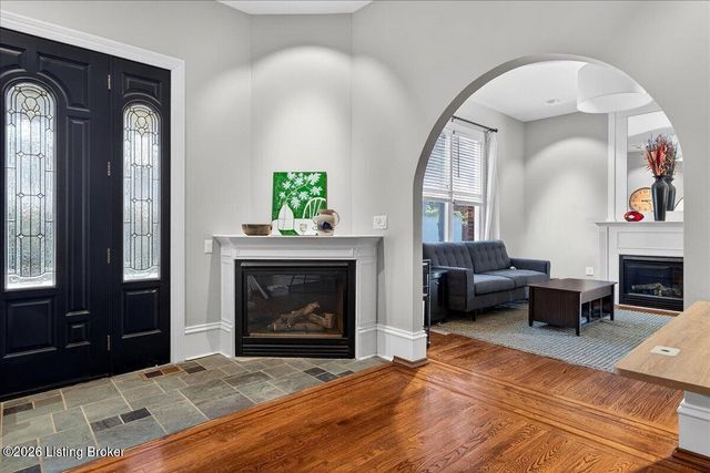 1318 Eastern Pkwy 2, Louisville, KY 40204