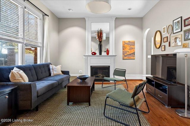 1318 Eastern Pkwy 2, Louisville, KY 40204