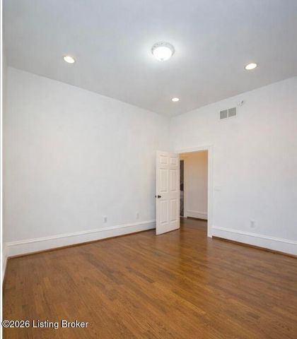 1318 Eastern Pkwy 2, Louisville, KY 40204