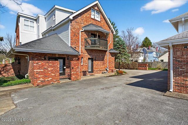 1318 Eastern Pkwy 2, Louisville, KY 40204