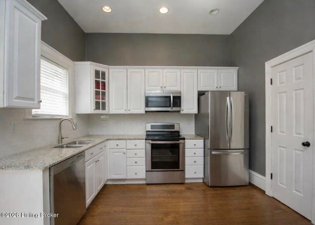 1318 Eastern Pkwy 2, Louisville, KY 40204