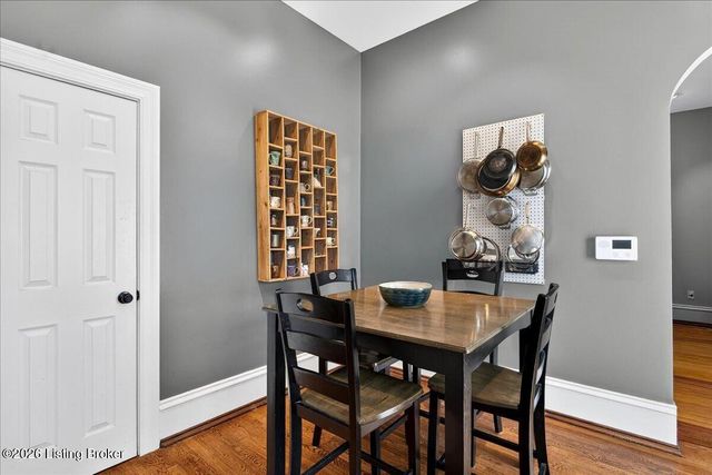 1318 Eastern Pkwy 2, Louisville, KY 40204