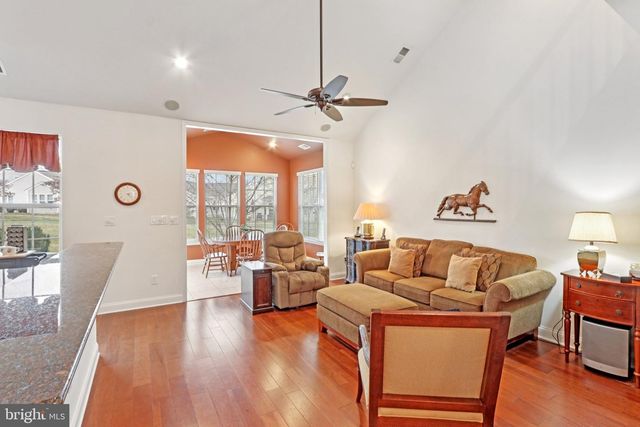 2076 KINGSVIEW RD, Macungie, PA 18062