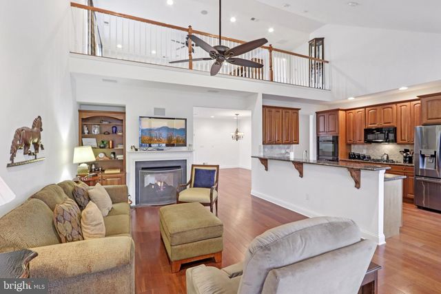 2076 KINGSVIEW RD, Macungie, PA 18062