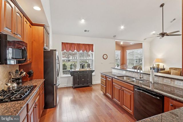 2076 KINGSVIEW RD, Macungie, PA 18062