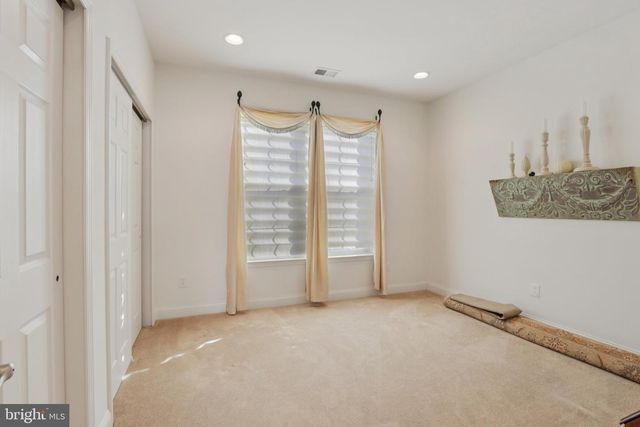 2076 KINGSVIEW RD, Macungie, PA 18062