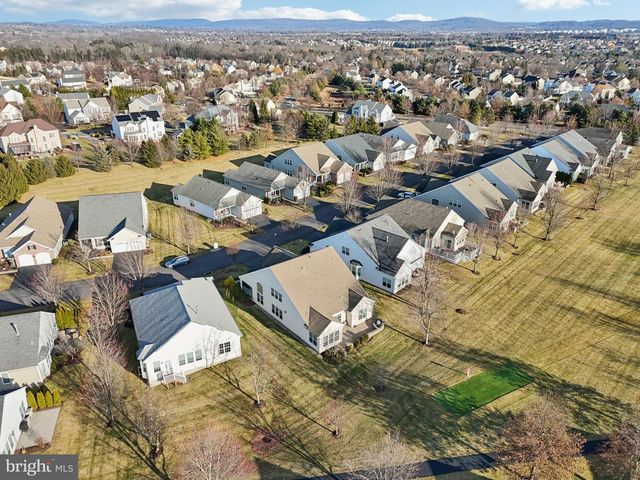 2076 KINGSVIEW RD, Macungie, PA 18062