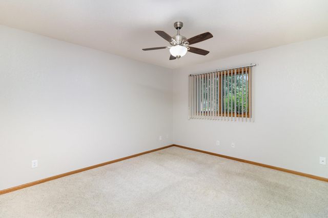 218 6th Street NE, Montgomery, MN 56069