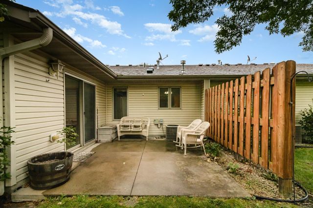 218 6th Street NE, Montgomery, MN 56069