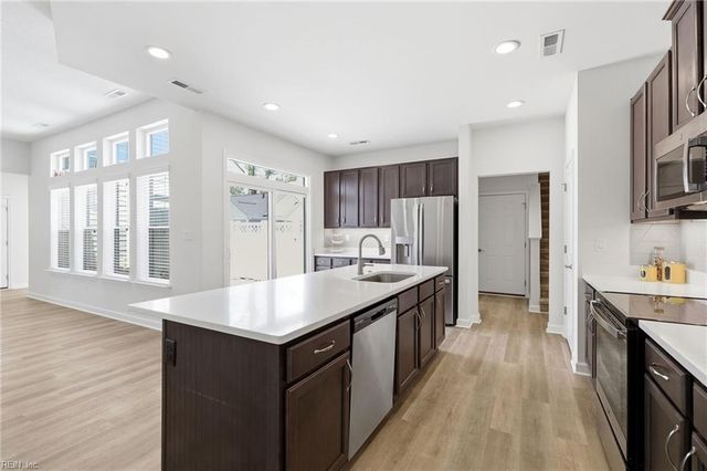 1008 Paragon Way Unit B, Suffolk, VA 23435