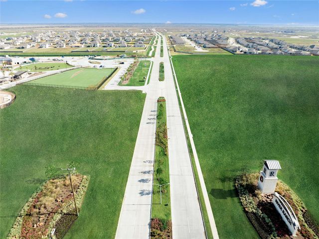 1941 E Riverside Circle, Dayton, TX 77535