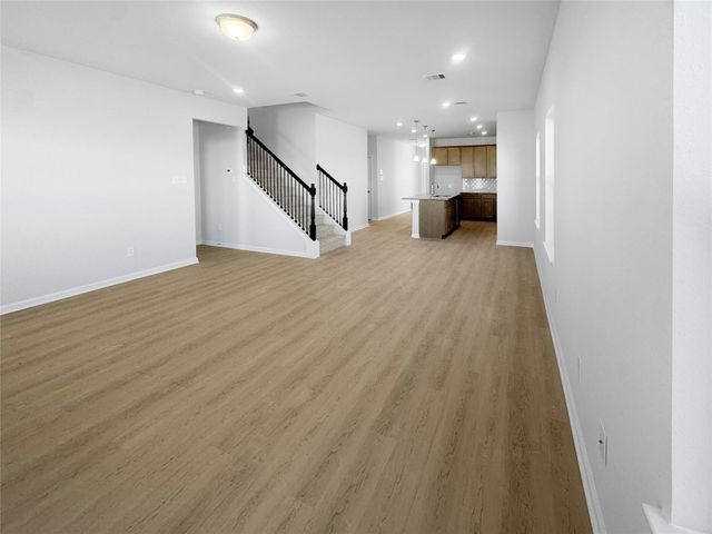 1941 E Riverside Circle, Dayton, TX 77535