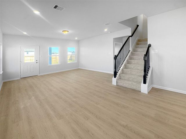 1941 E Riverside Circle, Dayton, TX 77535
