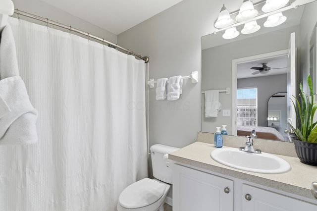 5282 Royal Arch Cascade Drive, Dublin, OH 43016