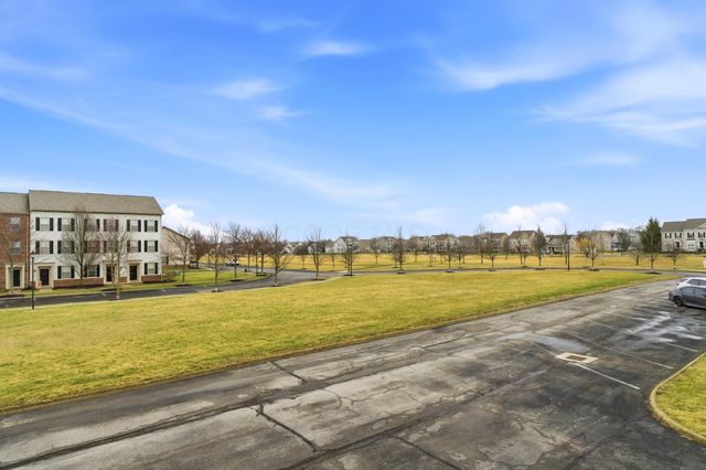 5282 Royal Arch Cascade Drive, Dublin, OH 43016