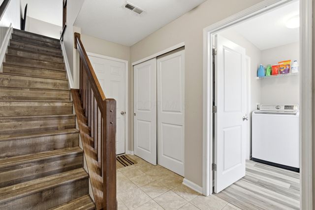 5282 Royal Arch Cascade Drive, Dublin, OH 43016