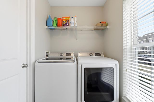 5282 Royal Arch Cascade Drive, Dublin, OH 43016