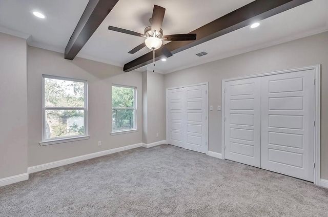1707 Ash Crescent Street, Fort Worth, TX 76104