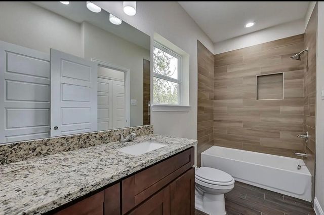1707 Ash Crescent Street, Fort Worth, TX 76104