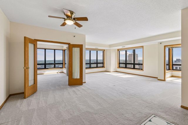 168 6th Street E 3801, Saint Paul, MN 55101